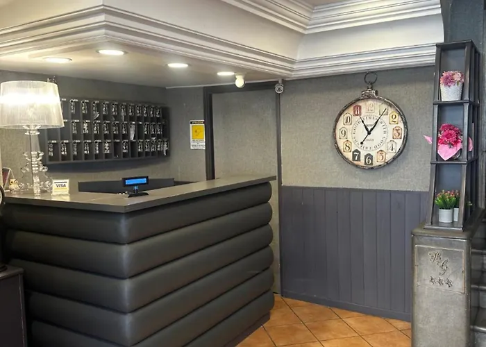 Smart Station Hotel